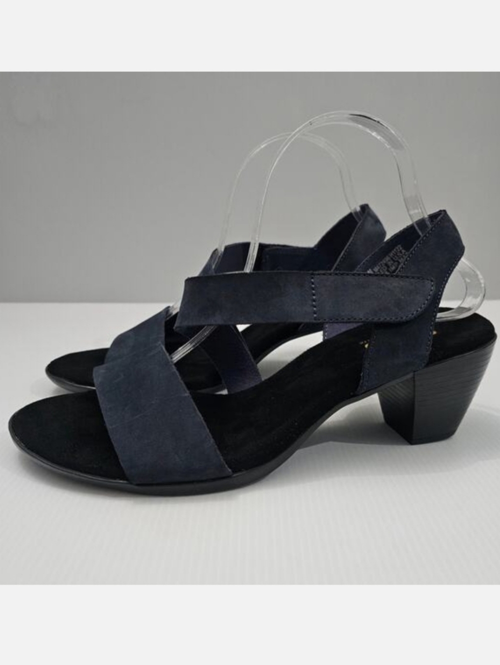 Munro Lucia Comfort Sandal Womens 10.5 WIDE WIDTH Navy Blue Low Heel Casual